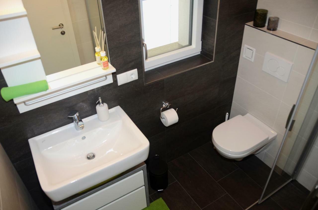 Apartment Zimat Kiens Exterior foto