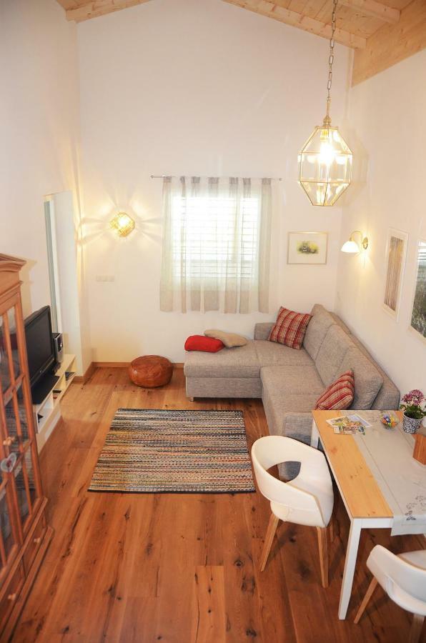 Apartment Zimat Kiens Exterior foto
